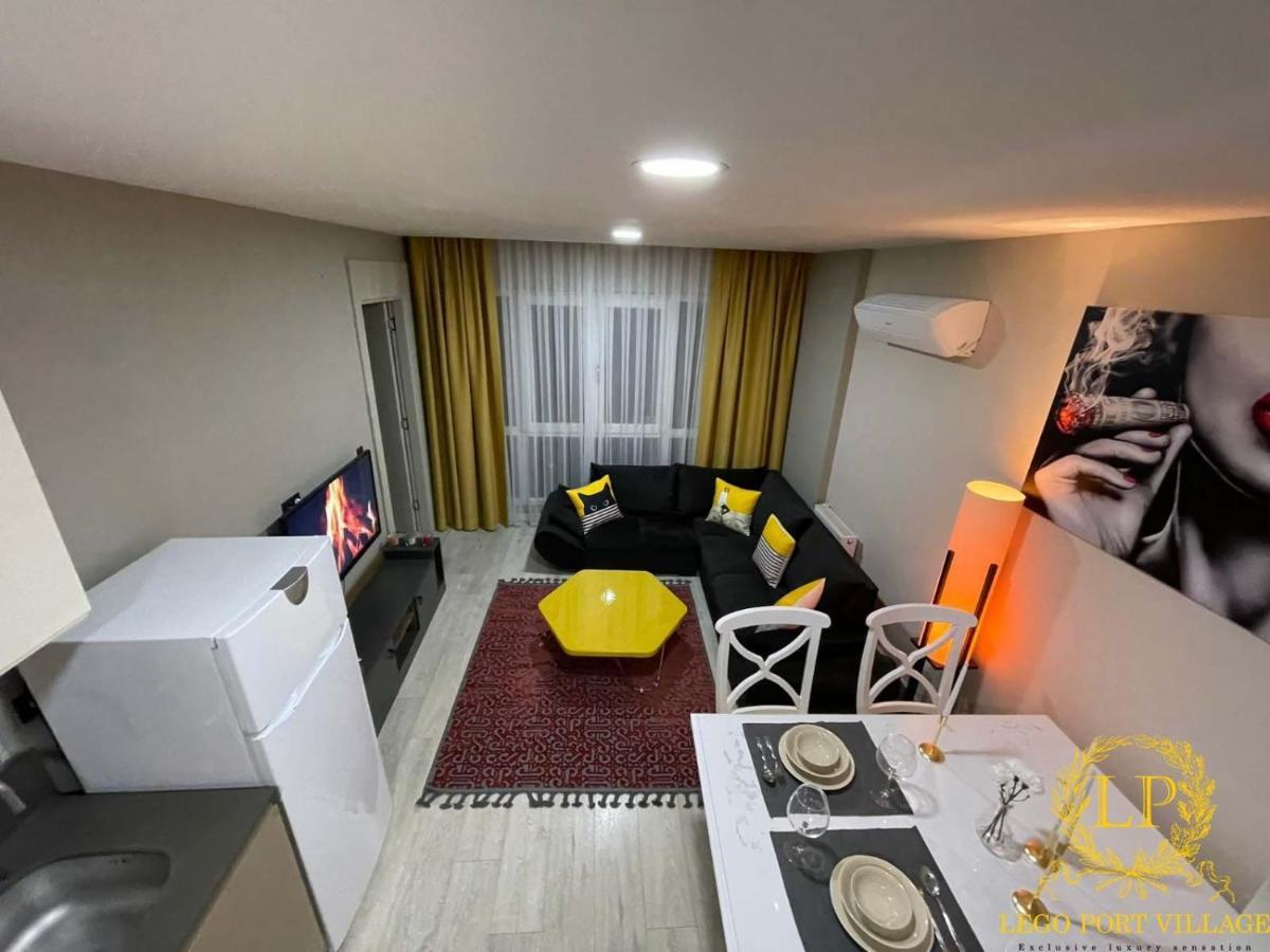 Close Airport,Mall Of Antalya Shopping Center,Tram Station Bagian luar foto