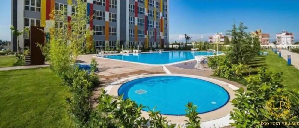 Close Airport,Mall Of Antalya Shopping Center,Tram Station Bagian luar foto