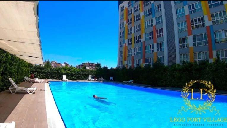 Close Airport,Mall Of Antalya Shopping Center,Tram Station Bagian luar foto