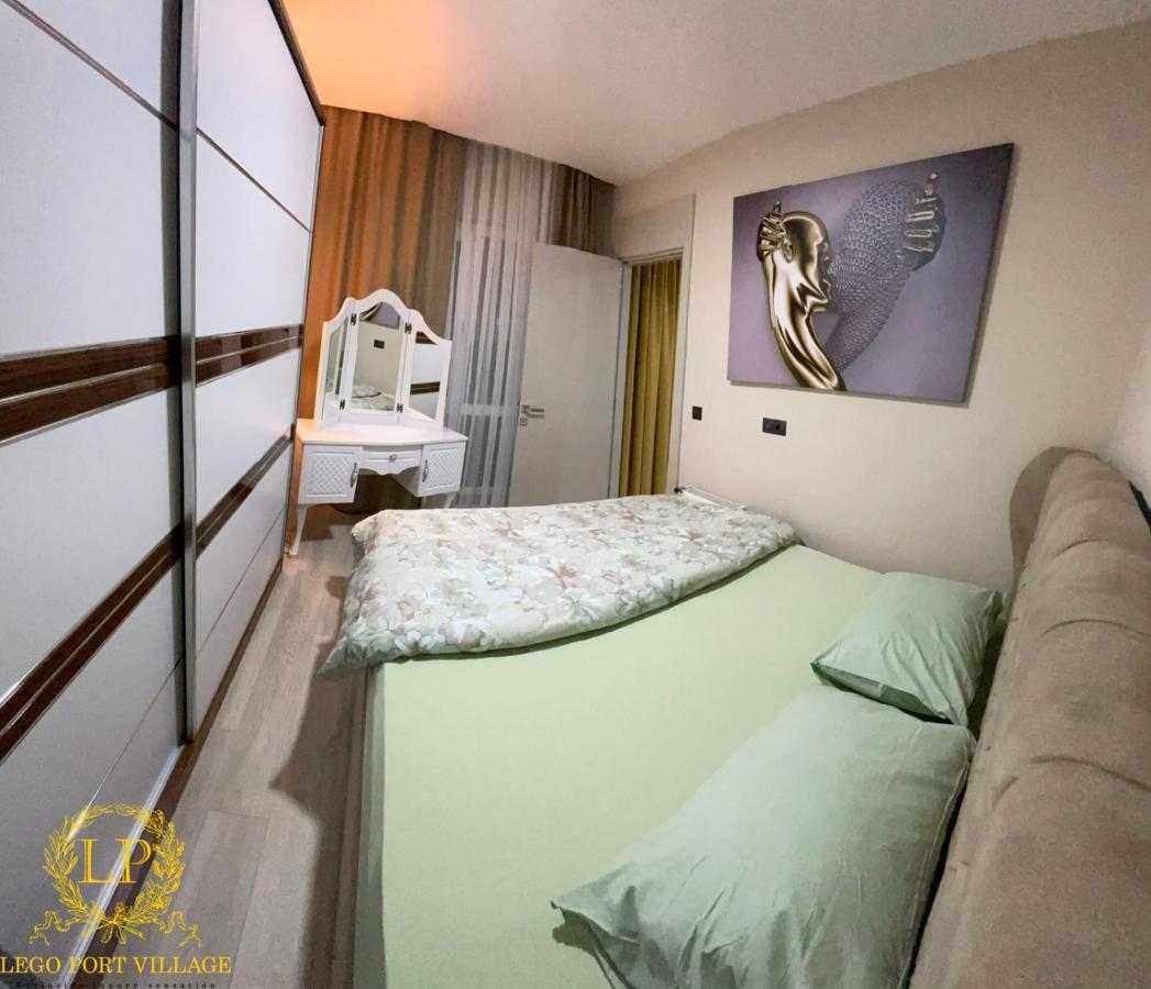 Close Airport,Mall Of Antalya Shopping Center,Tram Station Bagian luar foto